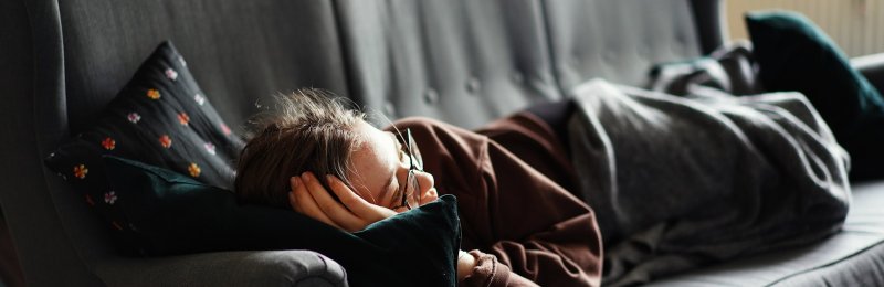 睡午觉 take a nap