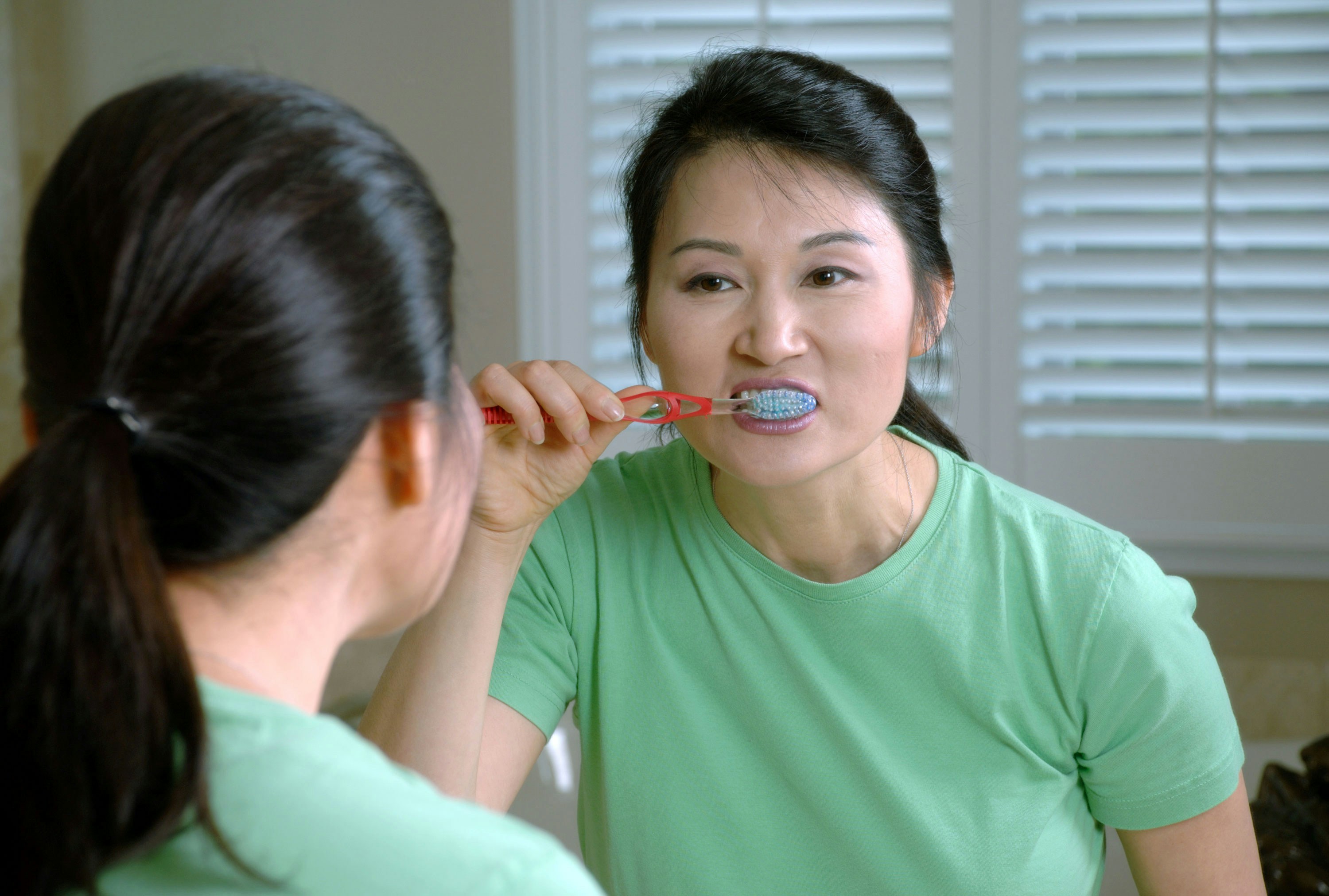 刷牙 Brushing teeth