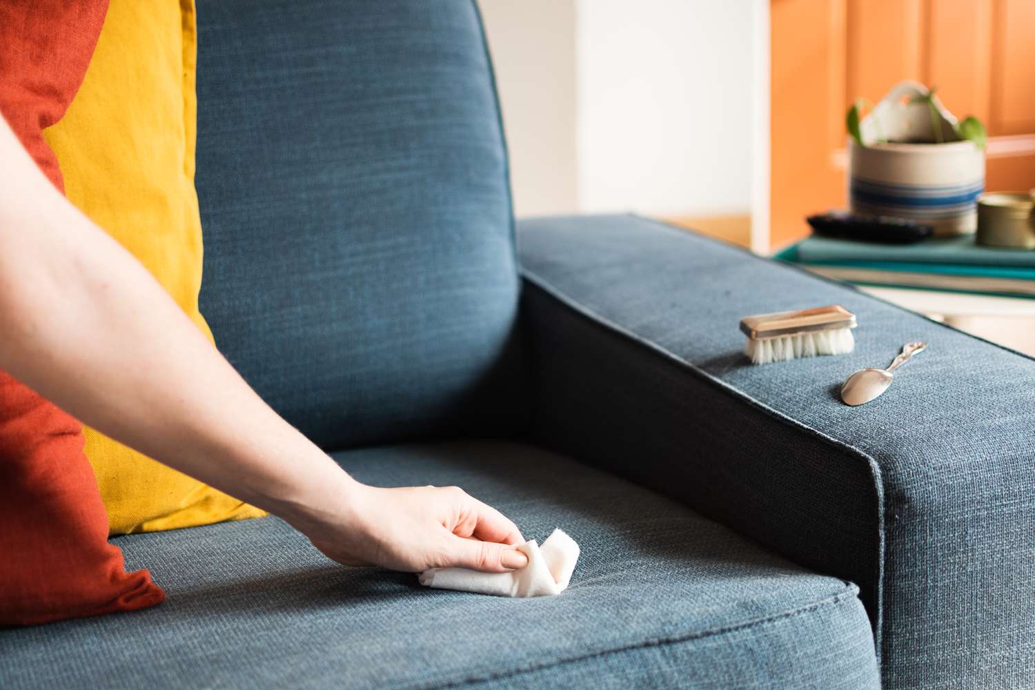 布艺沙发清洁 Fabric sofa cleaning