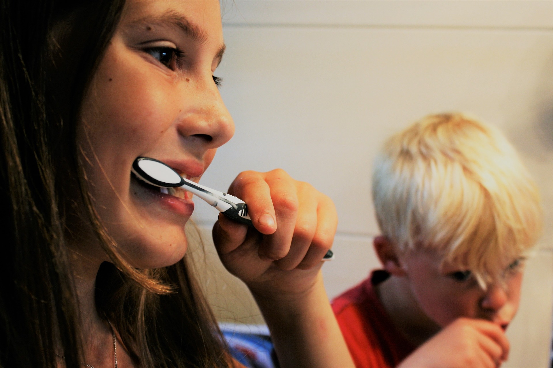 定期洗牙 Regular teeth cleaning