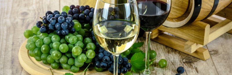 喝酒 wine