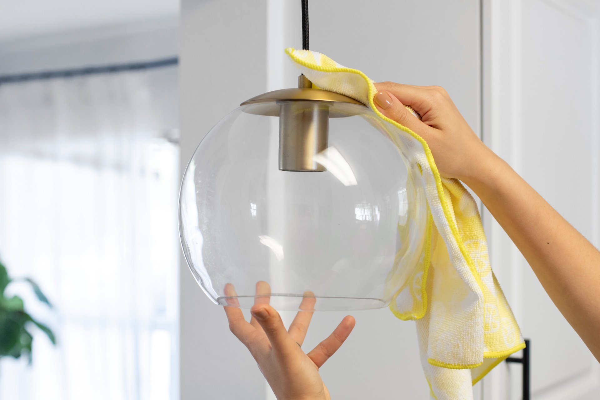 玻璃清洁 Glass Cleaning