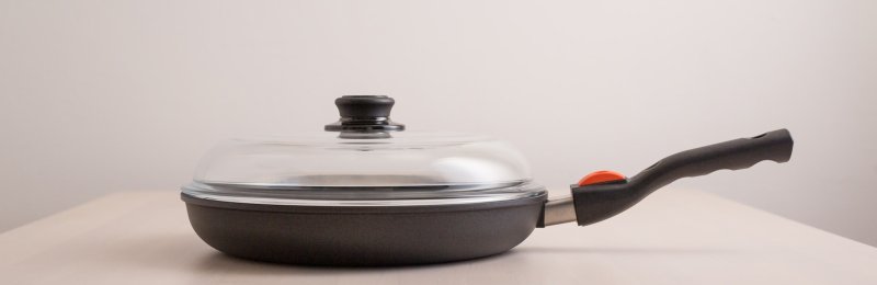 不粘锅 NON-STICK PAN