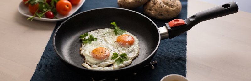 不粘锅 NON-STICK PAN